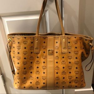 MCM Liz Reversible Large Visetos Tote Bag